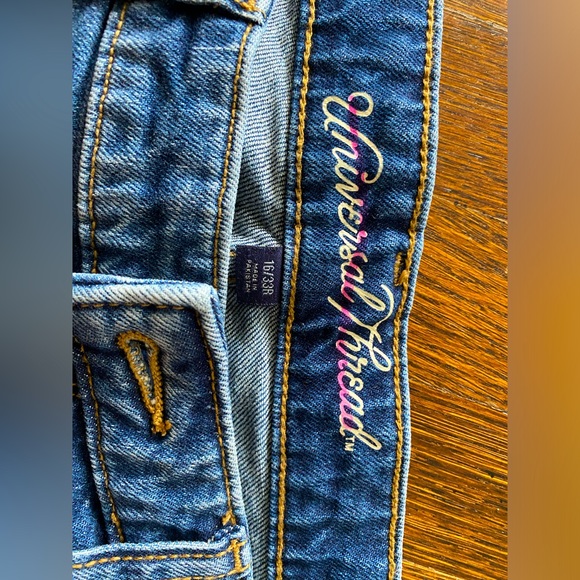 Universal Threads Jeans SZ 16 33R NWOT - Picture 2 of 4